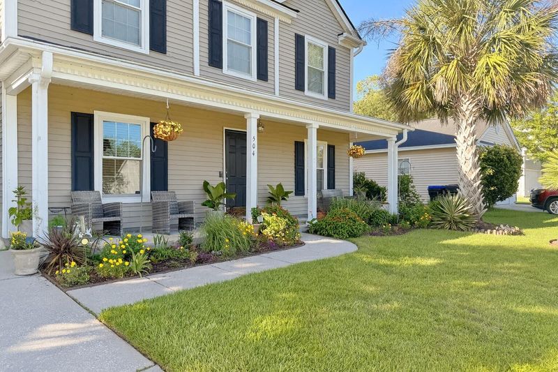 504 Beverly Dr, Summerville, SC 29485