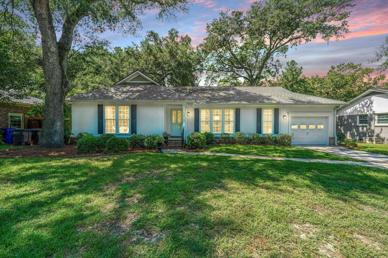 1212 Oldwanus Dr, Mount Pleasant, SC 29464