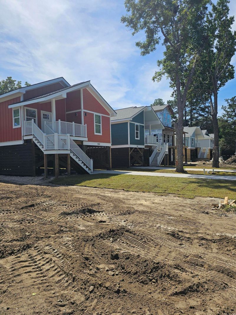 1907 Token St, North Charleston, SC 29405