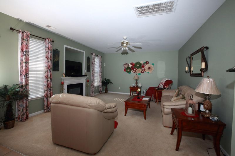 3375 Middlesboro Ave, Summerville, SC 29485