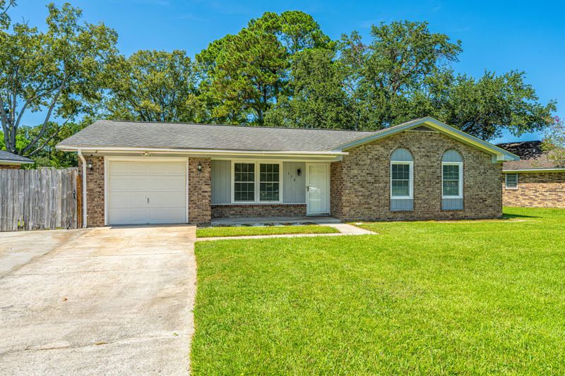 116 Mulberry Dr, Summerville, SC 29486