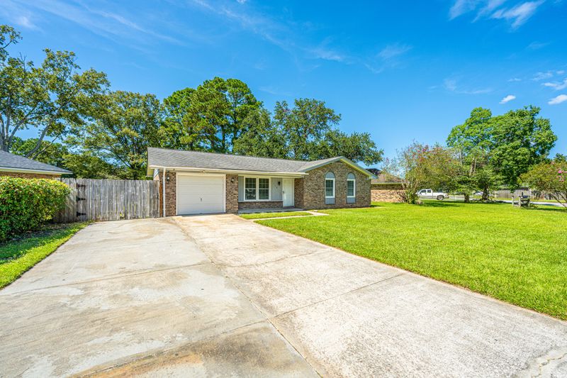 116 Mulberry Dr, Summerville, SC 29486