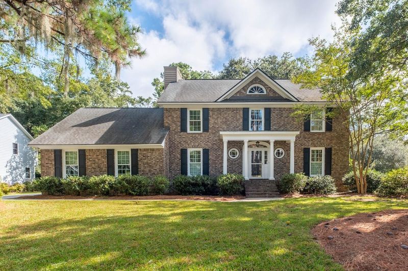 1146 Manor Ln, Mount Pleasant, SC 29464