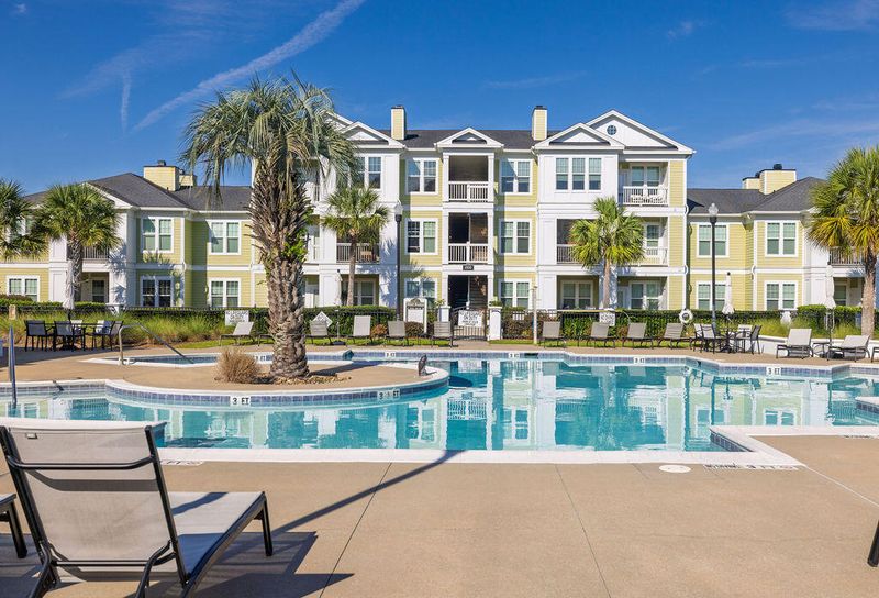 2221 Chatelain Way, Mount Pleasant, SC 29464