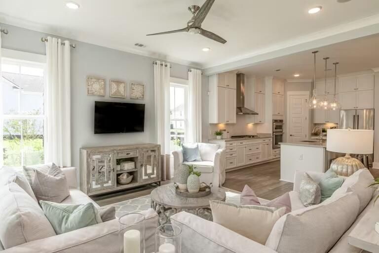 1736 Grovehurst Dr, Charleston, SC 29414