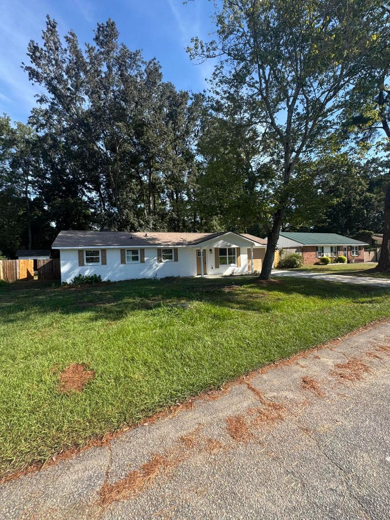 110 Froman Dr, Summerville, SC 29483
