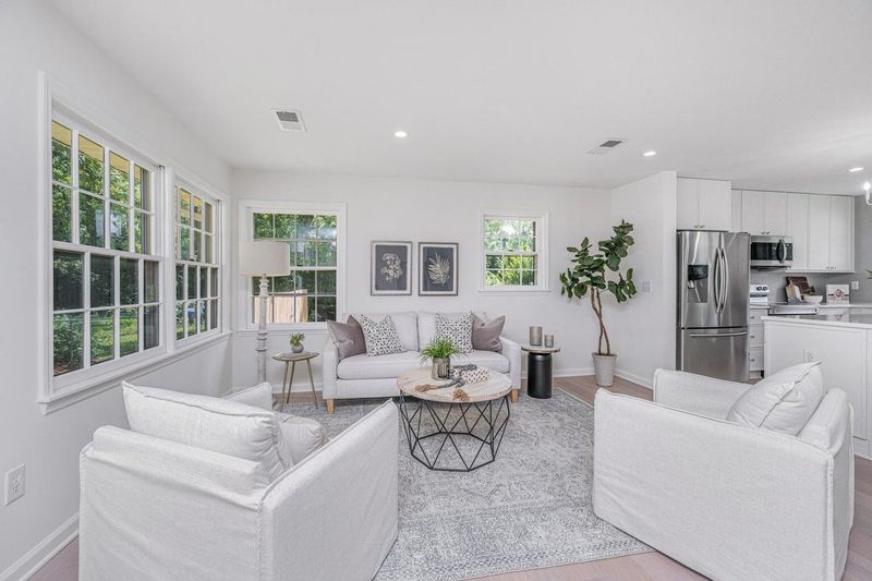738 Olney Dr, Charleston, SC 29414