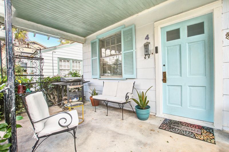 4 Piedmont Ave, Charleston, SC 29403