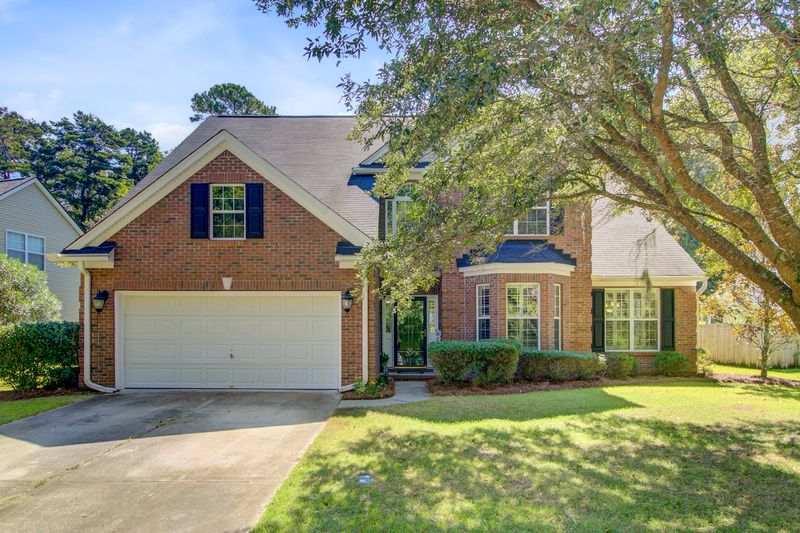 813 Beverly Dr, Summerville, SC 29485