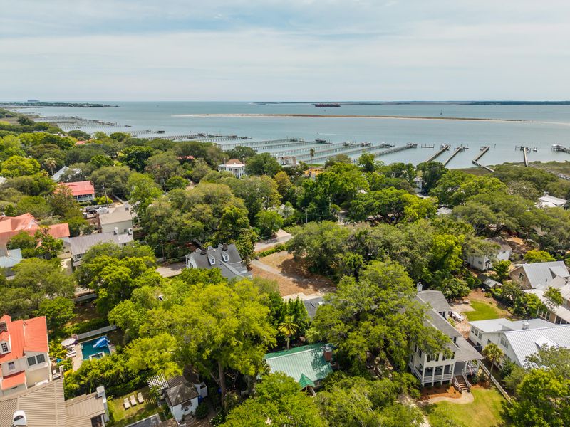 122 Mary St, Mount Pleasant, SC 29464