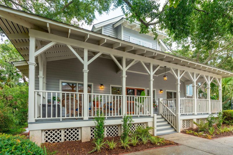94 Seaside Cottage Ln, Isle Of Palms, SC 29451