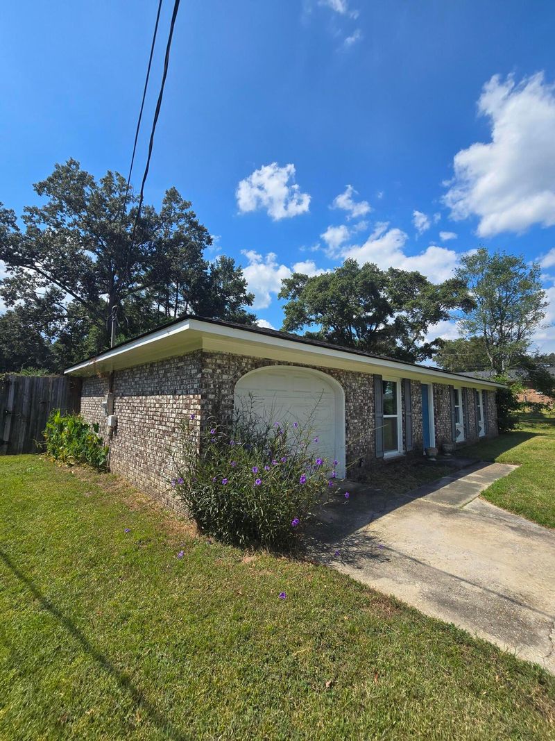 103 Sprucewood Dr, Summerville, SC 29485