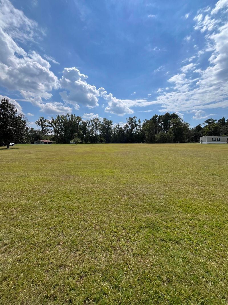 518 First Texas Rd, Saint George, SC 29477