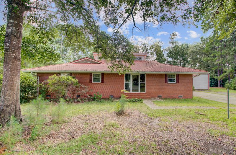 112 Arabian Dr, Summerville, SC 29483