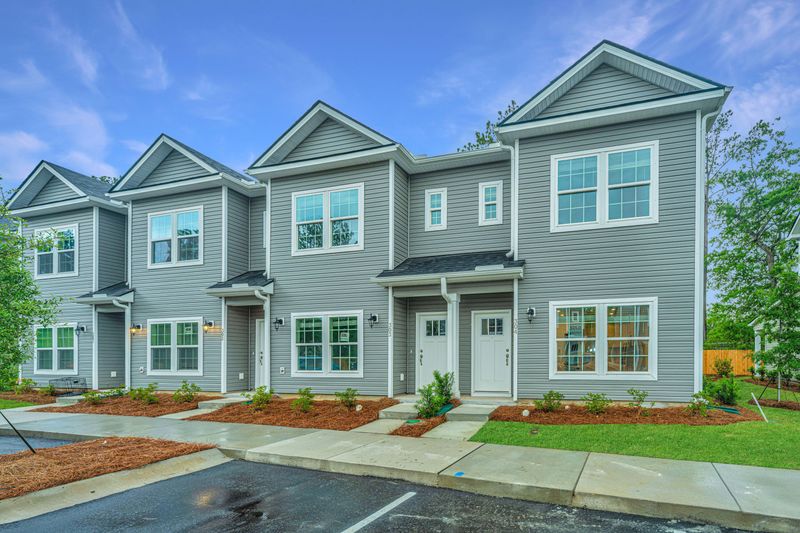 1004 Twin Rivers Dr, Wando, SC 29492