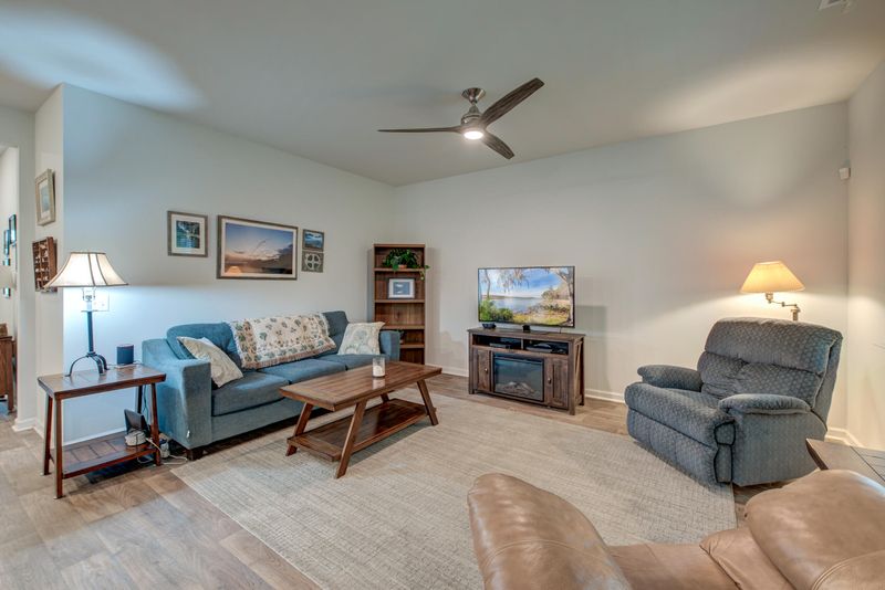 2617 Alamanda Dr, Johns Island, SC 29455