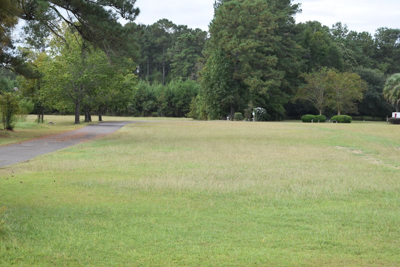 01 Davis Ter, Saint George, SC 29477