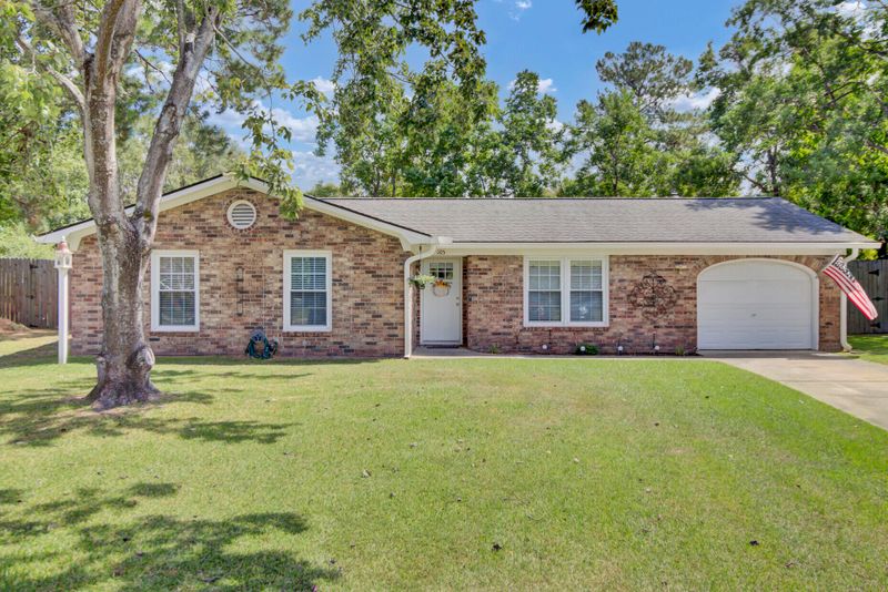 105 Coney Ct, Summerville, SC 29486