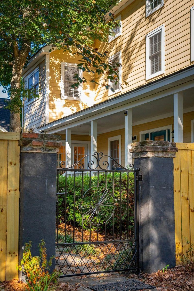 1453 N Point Ln, Mount Pleasant, SC 29464
