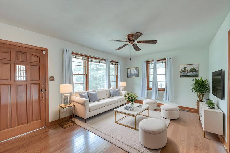 834 Savage Rd, Charleston, SC 29414