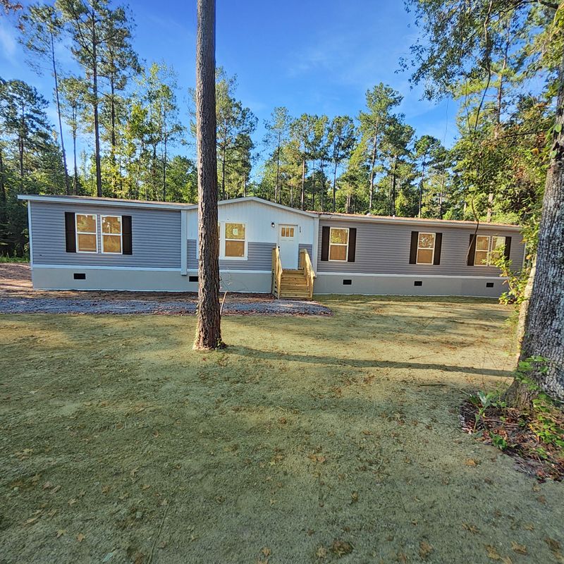 114 Leisure St, Reevesville, SC 29471
