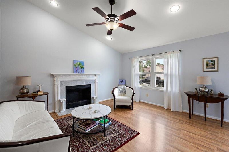 183 Briarwood Dr, Charleston, SC 29414