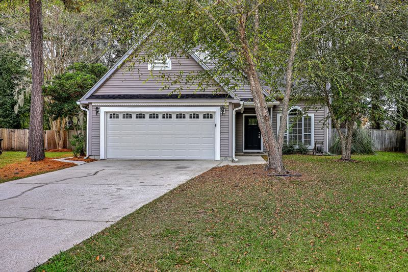 8610 Heatherglen Ct, North Charleston, SC 29420
