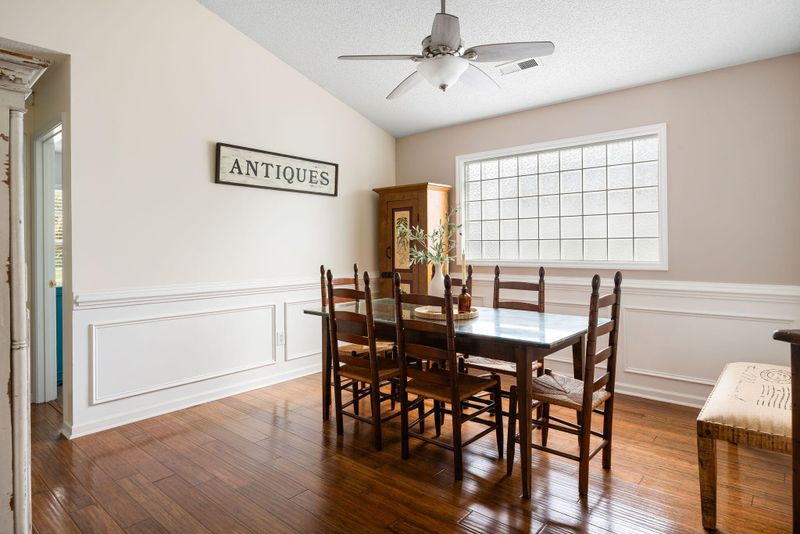 326 Savannah River Dr, Summerville, SC 29485