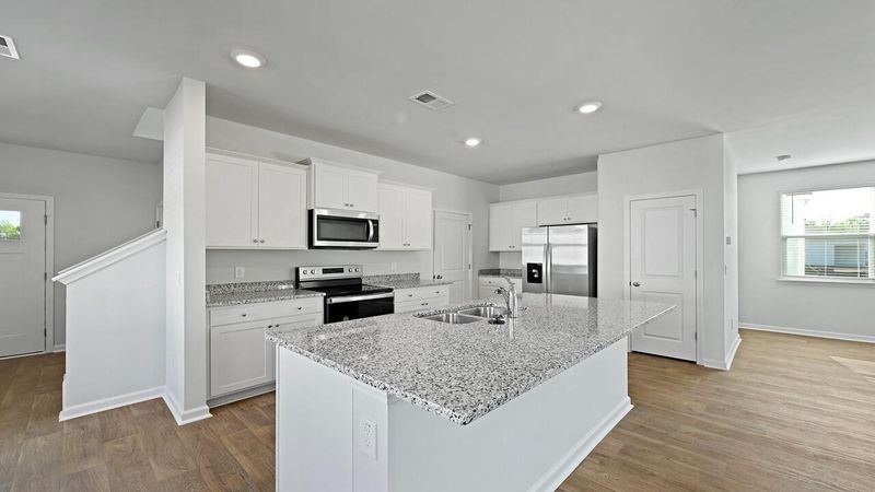 378 Willows Crescent Dr, Moncks Corner, SC 29461