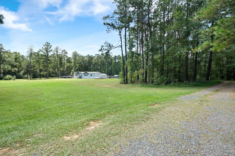 225 Connection Ln, Saint Stephen, SC 29479