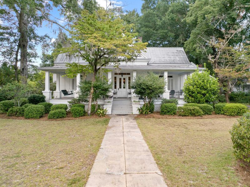 487 Hampton St, Walterboro, SC 29488