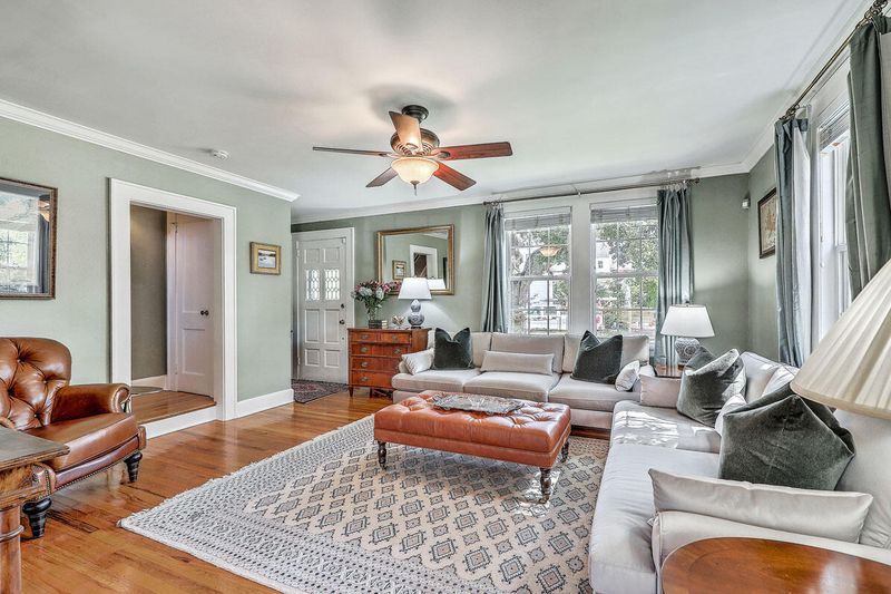 17 8th Ave #A, Charleston, SC 29403