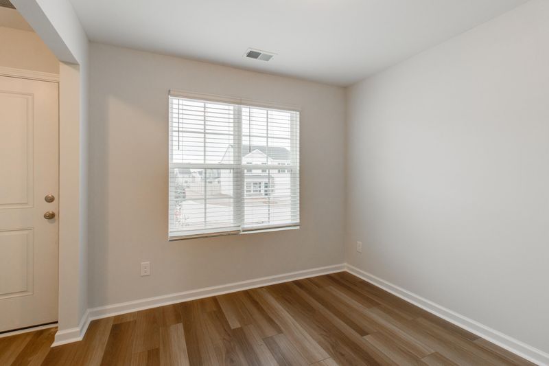 546 O'leary Cir, Summerville, SC 29483