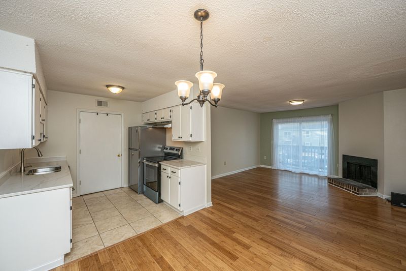 1402 Camp Rd #5e, Charleston, SC 29412