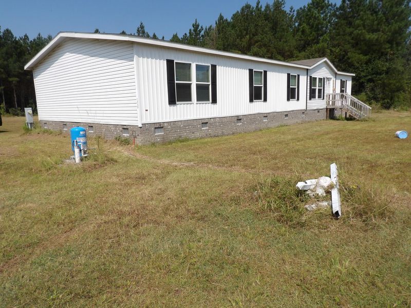 1330 Whitehouse Rd, Summerville, SC 29486