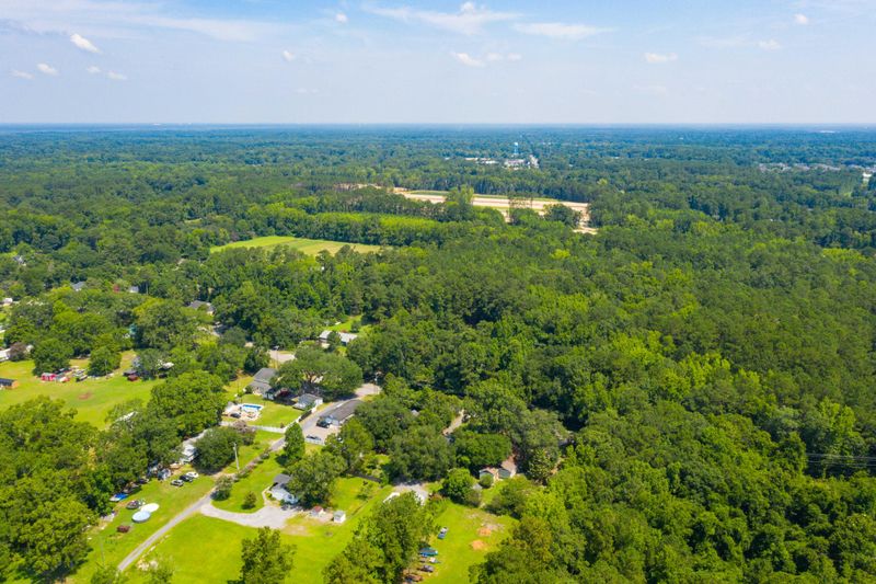 170 Embassy Dr, Summerville, SC 29483