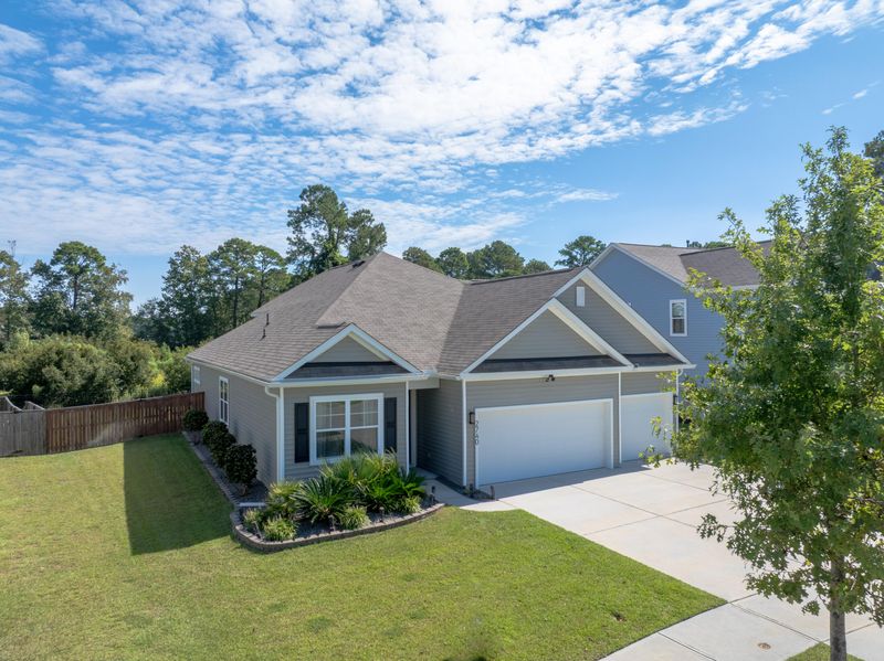 2740 Harmony Lake Dr, Johns Island, SC 29455