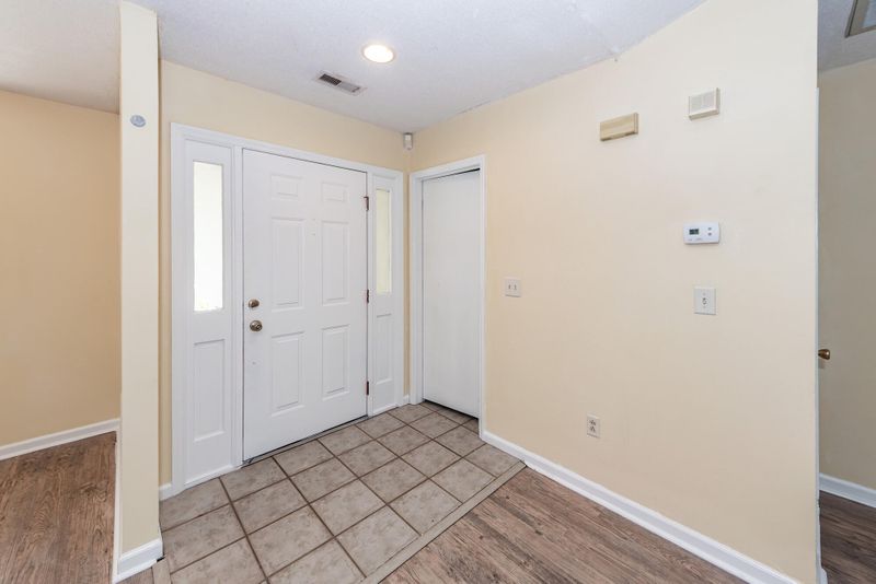 96 Four Iron Ct, Summerville, SC 29483