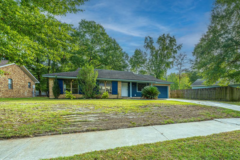 102 Iron Rd, Summerville, SC 29486