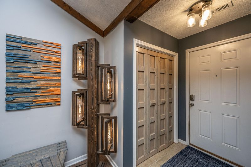 102 Iron Rd, Summerville, SC 29486