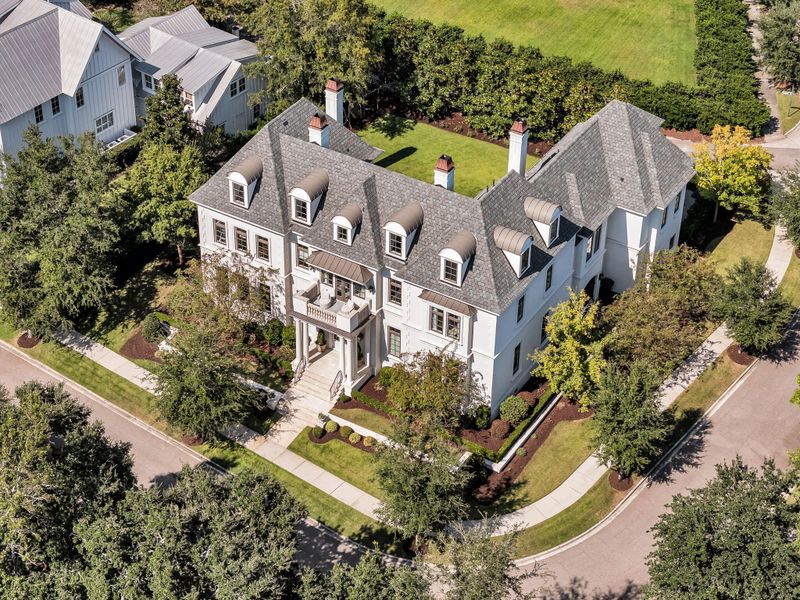 462 Creek Landing St, Daniel Island, SC 29492