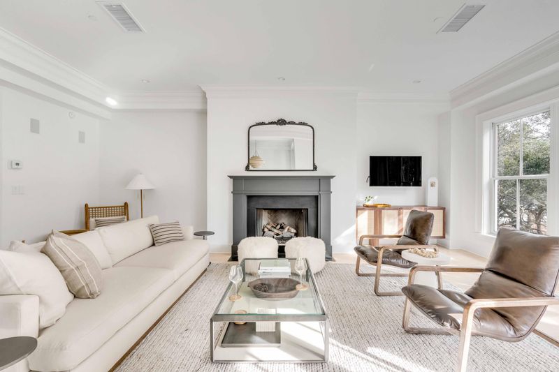 36 Prioleau St #G, Charleston, SC 29401