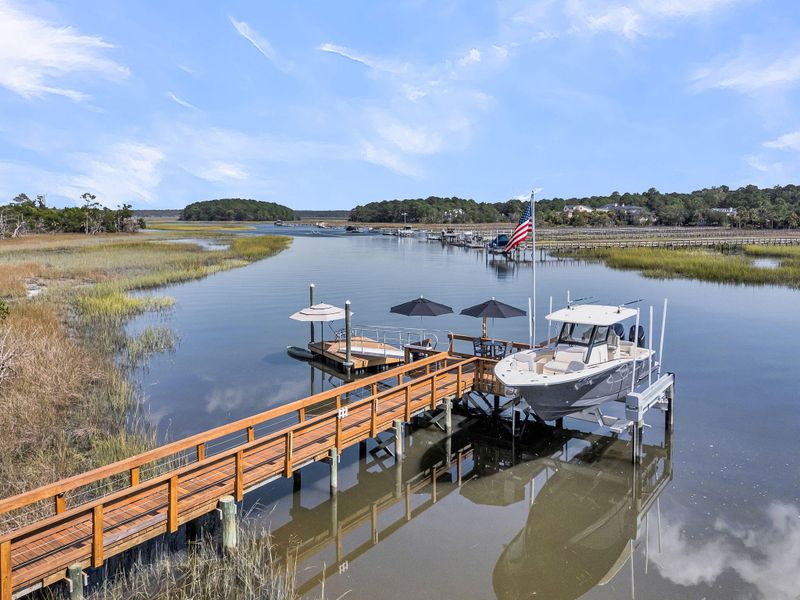 2942 River Vista Way, Mount Pleasant, SC 29466