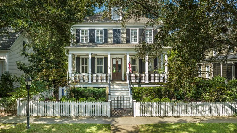 77 Ponsbury Rd, Mount Pleasant, SC 29464