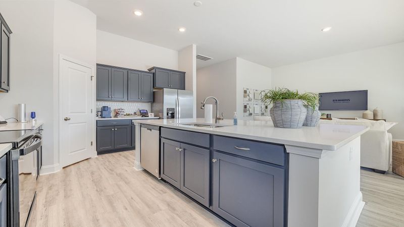 324 Willow Run Dr, Summerville, SC 29486