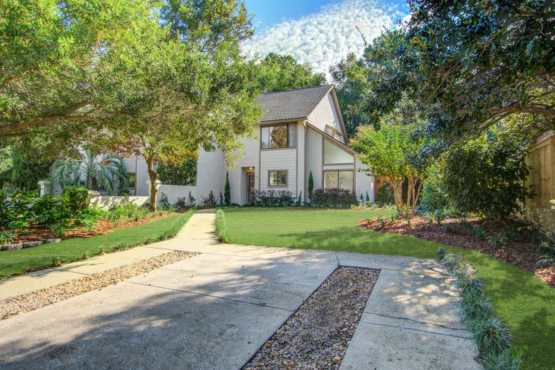 330 Sandpiper Dr, Mount Pleasant, SC 29464