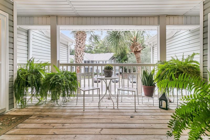 1306 Grove Park Dr, Charleston, SC 29414