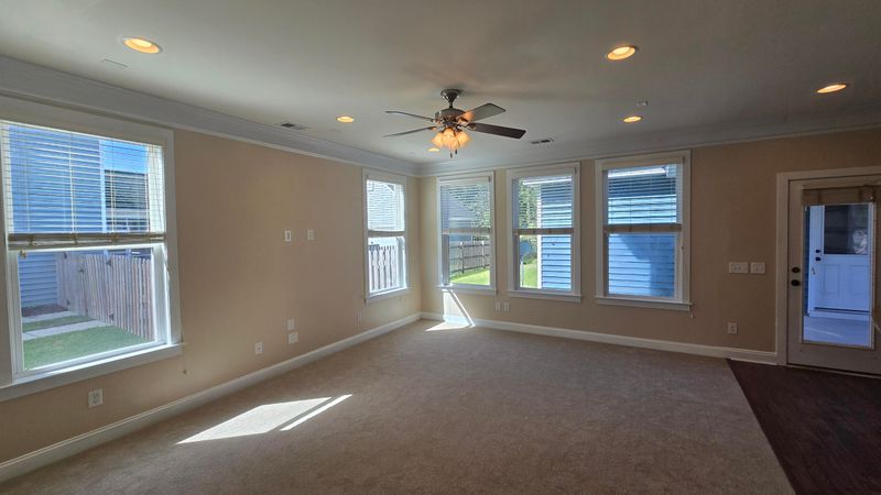 1585 Seabago Dr, Charleston, SC 29414
