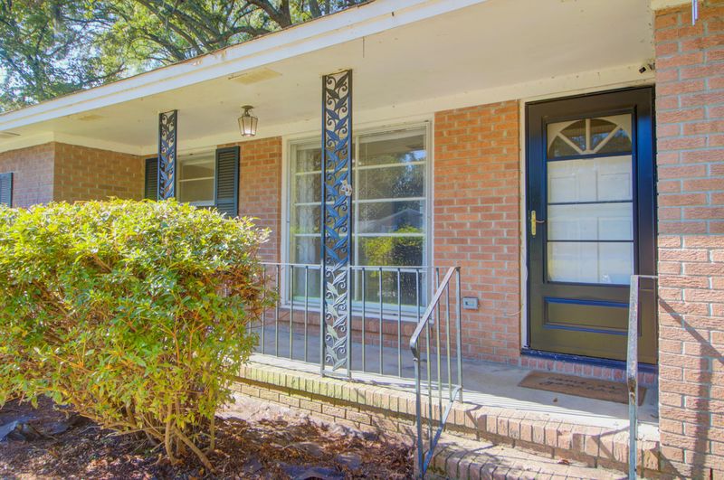 5309 Chantilly Ln, North Charleston, SC 29418