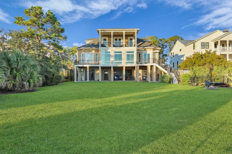 4586 Cape Island Dr, Awendaw, SC 29429